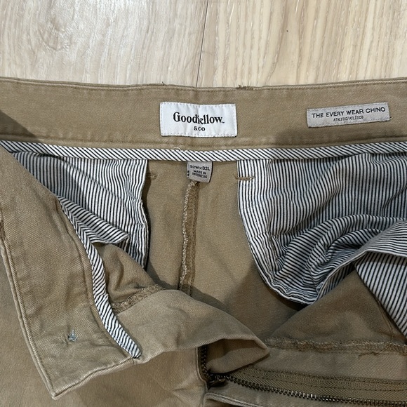 Athletic fit khaki chinos size 32x32 - Picture 3 of 5